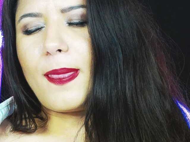 EssenaMonroe live cam on BongaCams