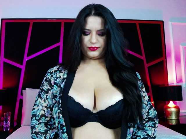 EssenaMonroe live cam on BongaCams