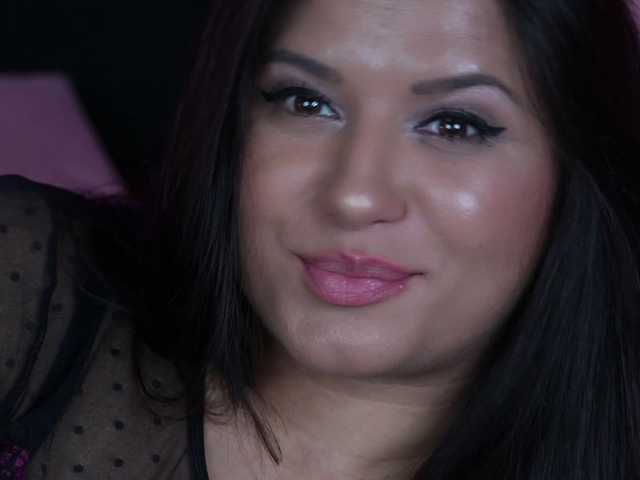 EssenaMonroe live cam on BongaCams