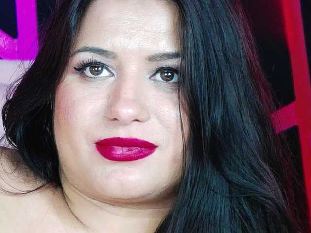 EssenaMonroe live cam on BongaCams