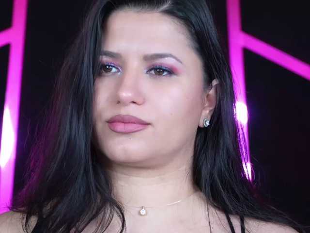 EssenaMonroe live cam on BongaCams