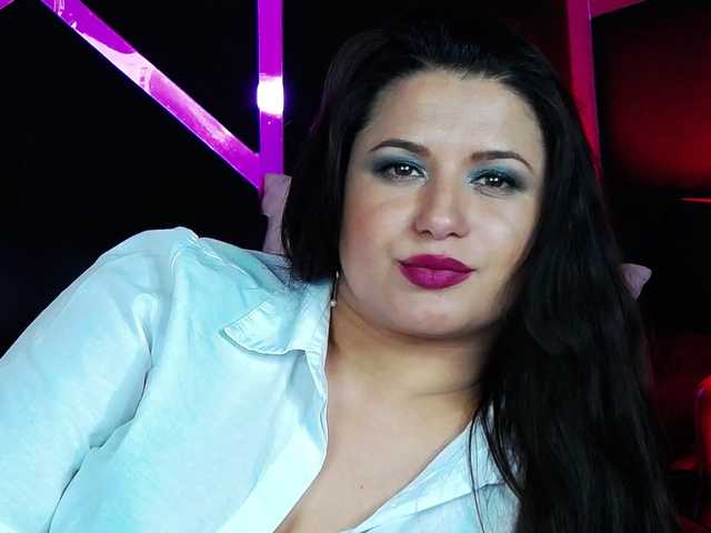 EssenaMonroe live cam on BongaCams
