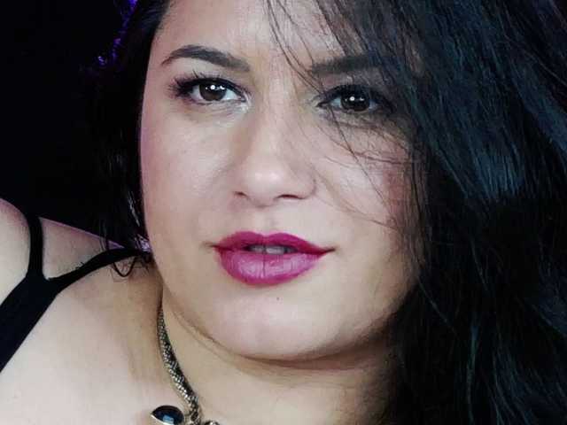 EssenaMonroe live cam on BongaCams