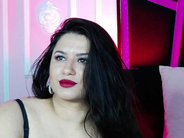 EssenaMonroe live cam on BongaCams
