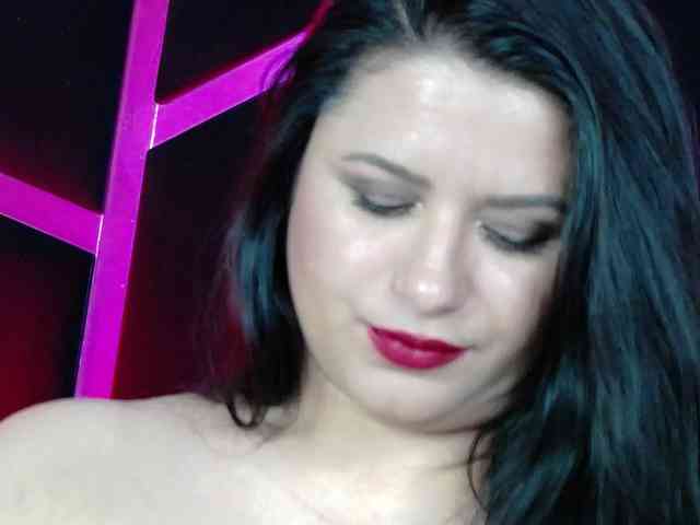 EssenaMonroe webcam