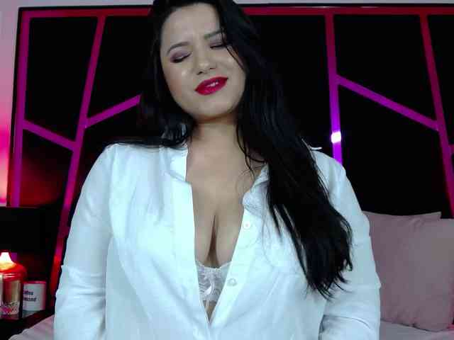 EssenaMonroe webcam