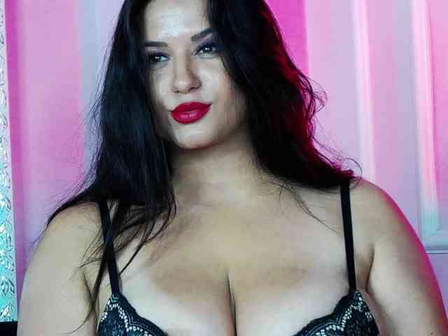 EssenaMonroe webcam