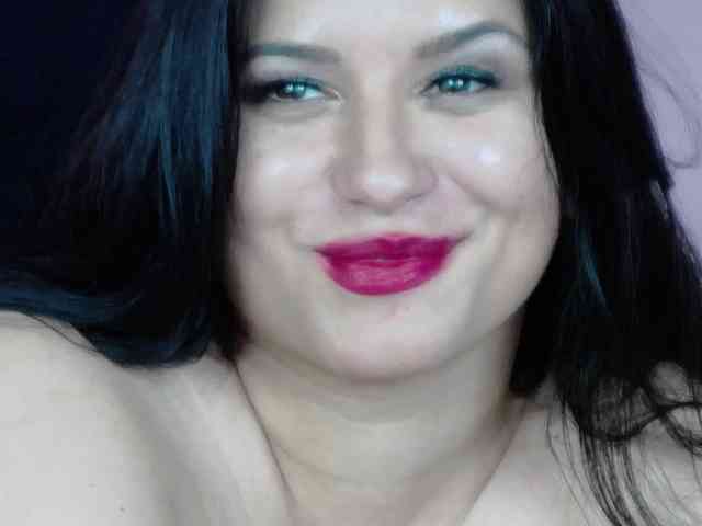 EssenaMonroe EssenaMonroe