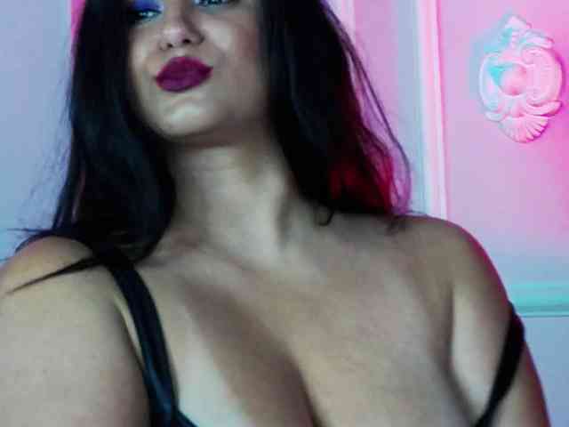 EssenaMonroe