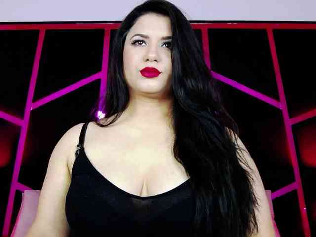 EssenaMonroe webcam