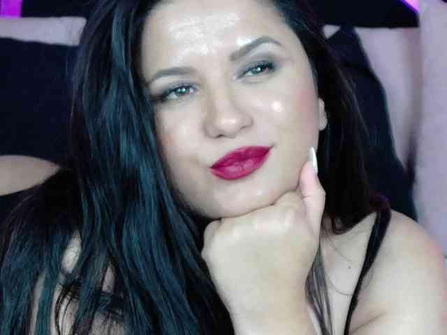 EssenaMonroe webcam