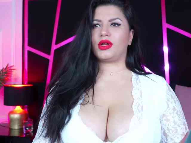 EssenaMonroe