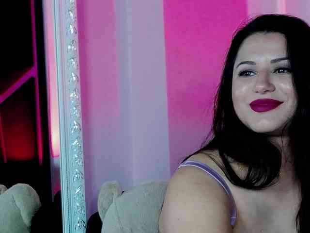 EssenaMonroe webcam