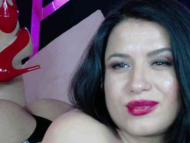 EssenaMonroe webcam