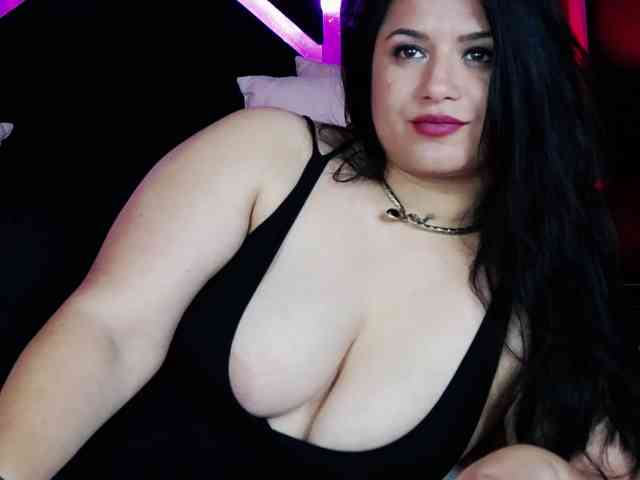 EssenaMonroe webcam