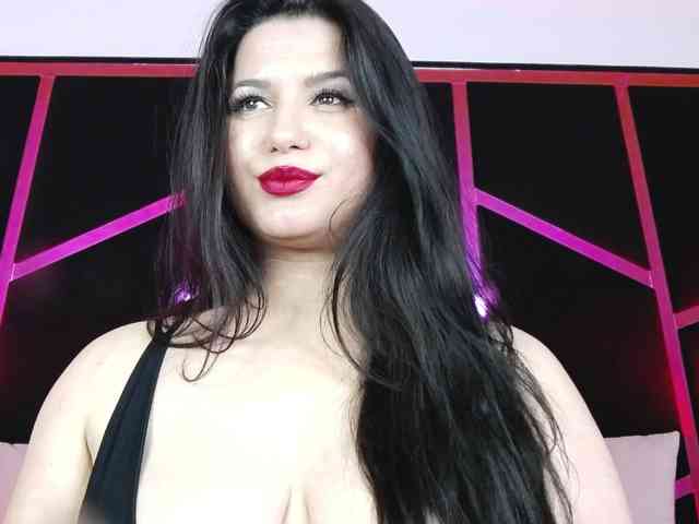 EssenaMonroe webcam
