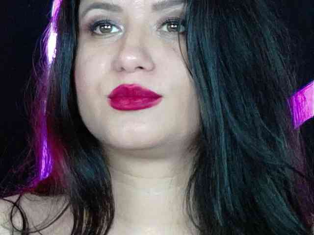 EssenaMonroe webcam