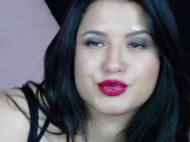 EssenaMonroe webcam