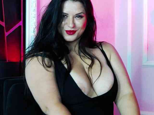 EssenaMonroe