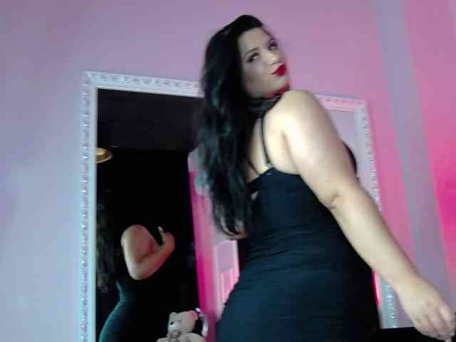 EssenaMonroe webcam