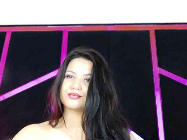 EssenaMonroe webcam