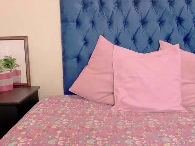 QueenKarmaX live cam on BongaCams