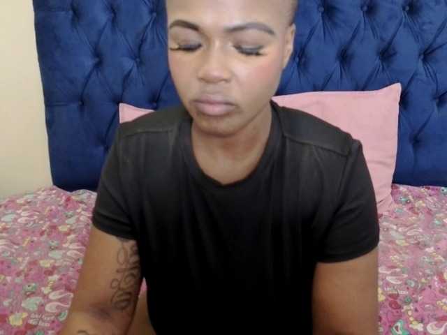 QueenKarmaX live cam on BongaCams