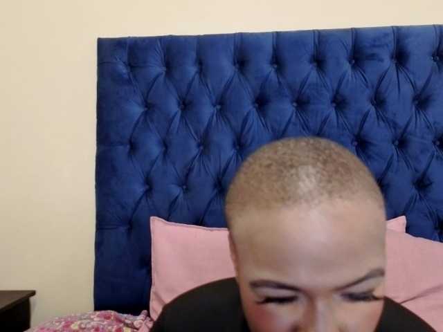 QueenKarmaX live cam on BongaCams