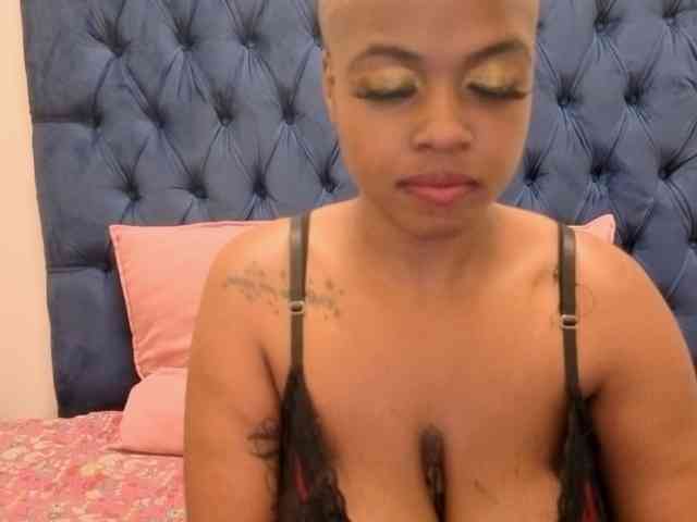 QueenKarmaX webcam