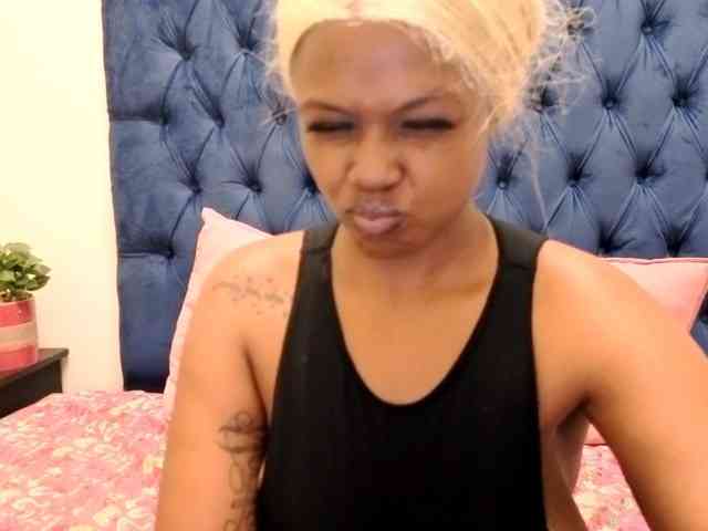 QueenKarmaX webcam