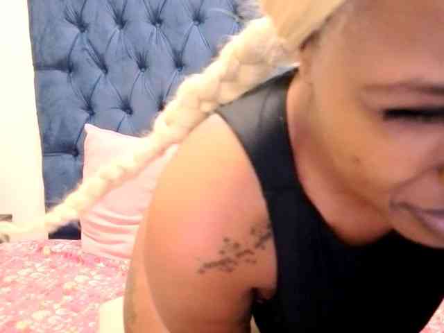 QueenKarmaX webcam