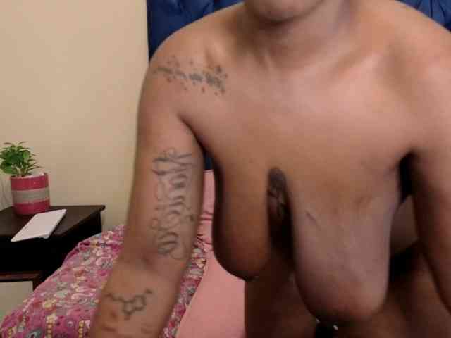 QueenKarmaX webcam