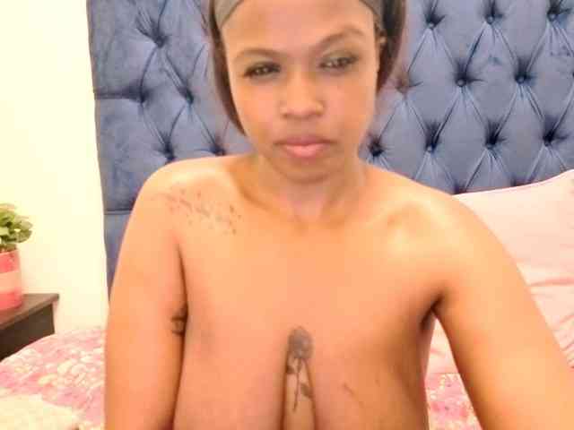 QueenKarmaX webcam