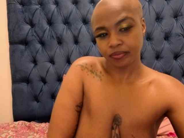 QueenKarmaX webcam