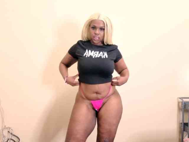 QueenKarmaX webcam