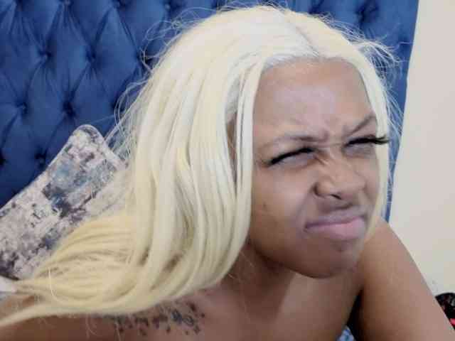 QueenKarmaX webcam