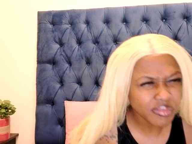 QueenKarmaX webcam