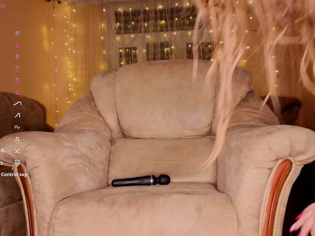 RosariaFrankland live cam on BongaCams