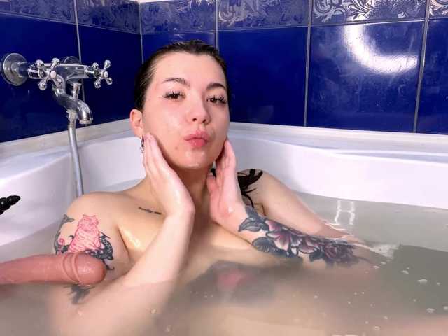 RosariaFrankland live cam on BongaCams