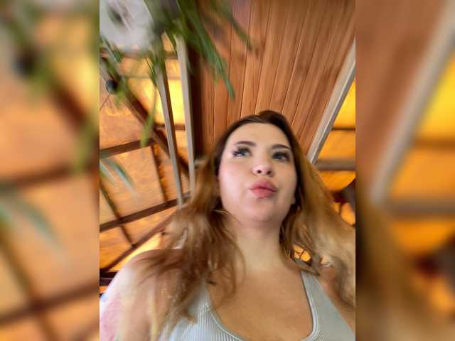 RosariaFrankland live cam on BongaCams