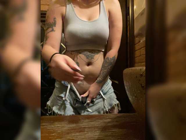 RosariaFrankland live cam on BongaCams