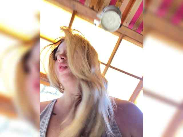 Mia_sweet webcam