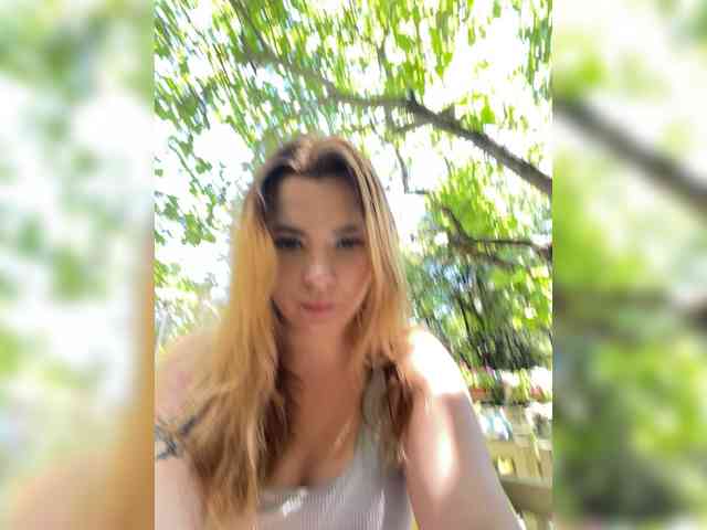 Mia_sweet webcam