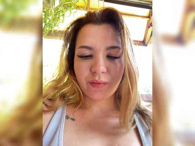 Mia_sweet webcam