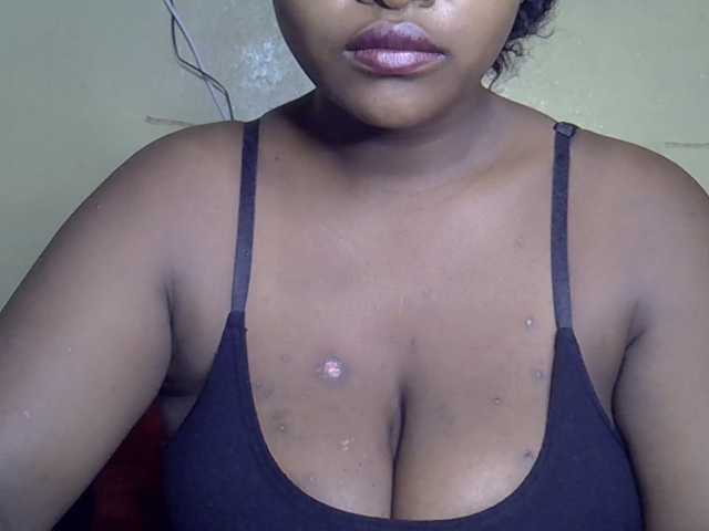 Nohemiaa live cam