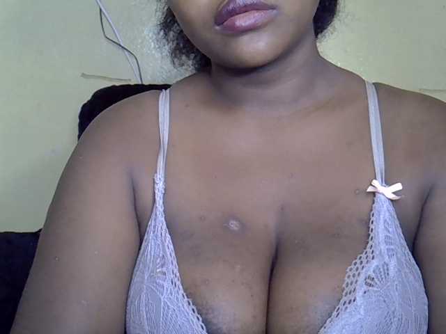 Nohemiaa live cam on BongaCams