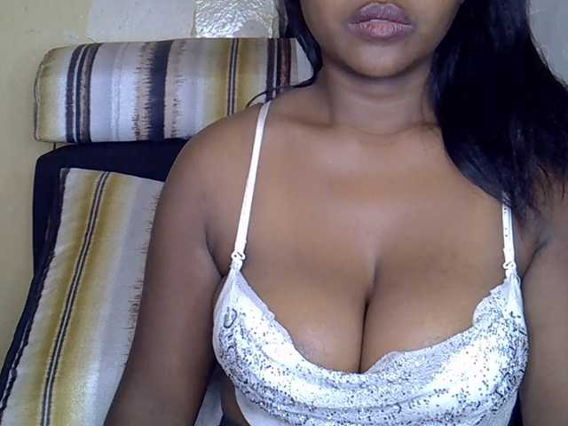 Nohemiaa live webcam show