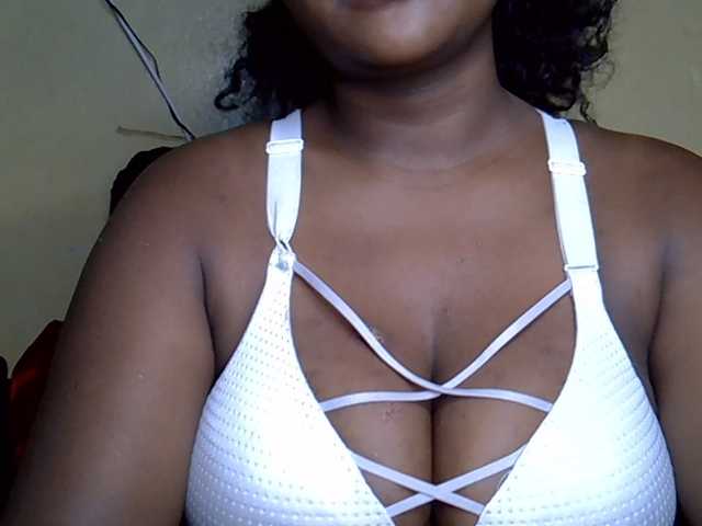 Nohemiaa live cam on BongaCams