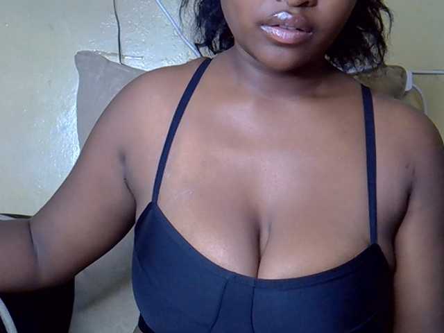 Nohemiaa live cam on BongaCams