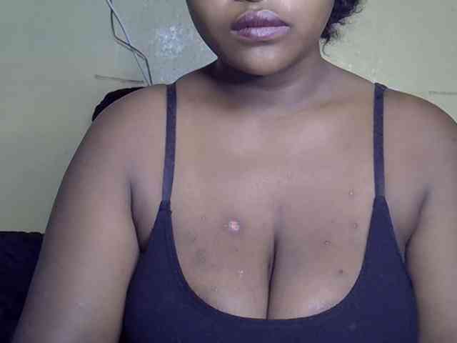 Modèle: Nohemiaa